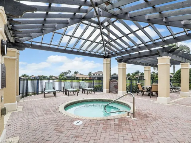 2397  Leafshine  LN, Naples, FL 34119