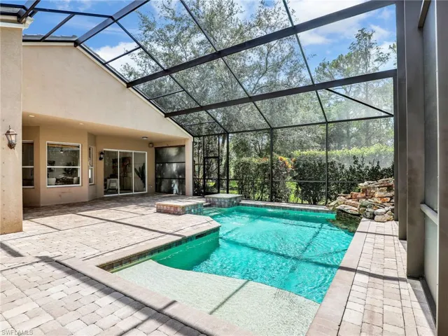 2397  Leafshine  LN, Naples, FL 34119