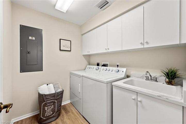 1001 Arbor Lake DR # 604, NAPLES FL 34110