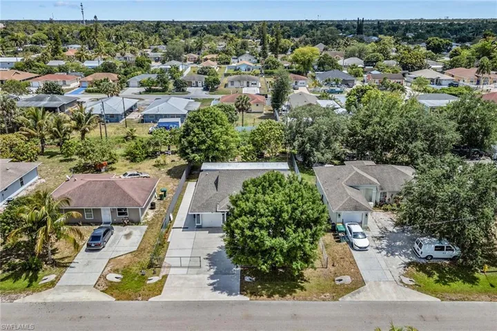 5322  Sholtz  ST, Naples, FL 34113