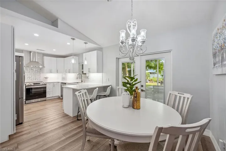 5322  Sholtz  ST, Naples, FL 34113