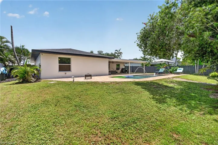 6055 Macbeth Ln, Fort Myers, Florida 33908