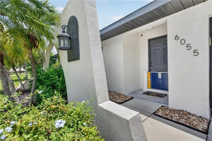 6055 Macbeth Ln, Fort Myers, Florida 33908