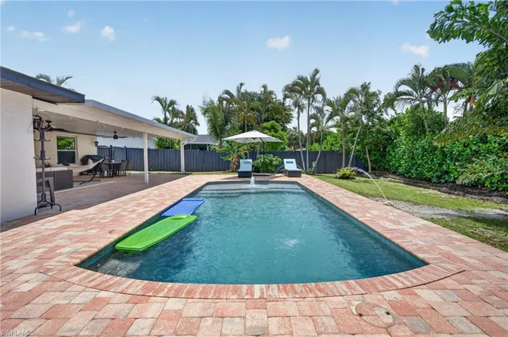 6055 Macbeth Ln, Fort Myers, Florida 33908