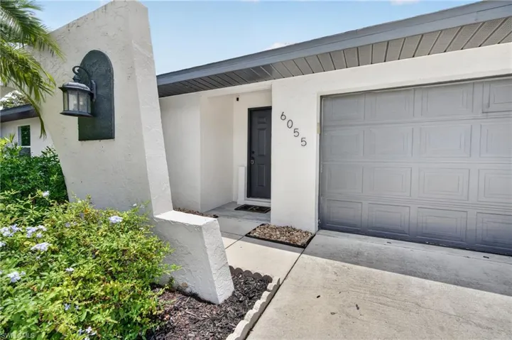 6055 Macbeth Ln, Fort Myers, Florida 33908