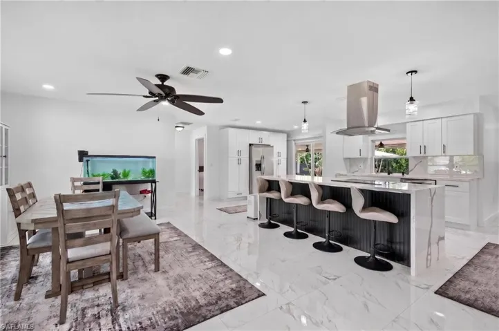 6055 Macbeth Ln, Fort Myers, Florida 33908
