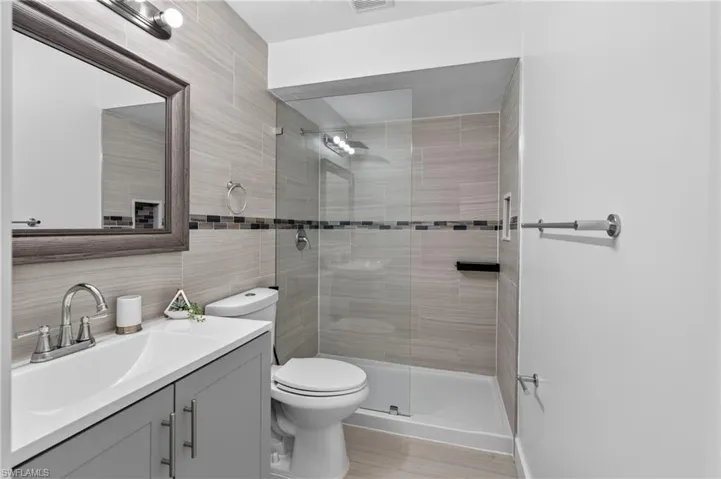 6055 Macbeth Ln, Fort Myers, Florida 33908