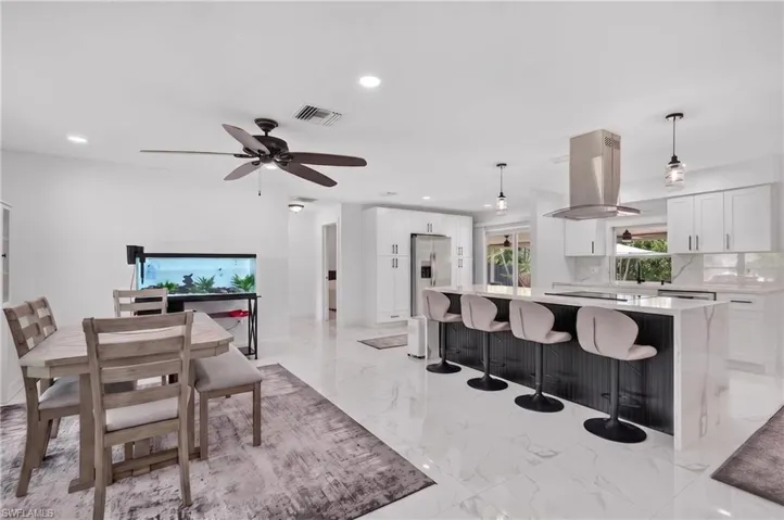 6055 Macbeth Ln, Fort Myers, Florida 33908