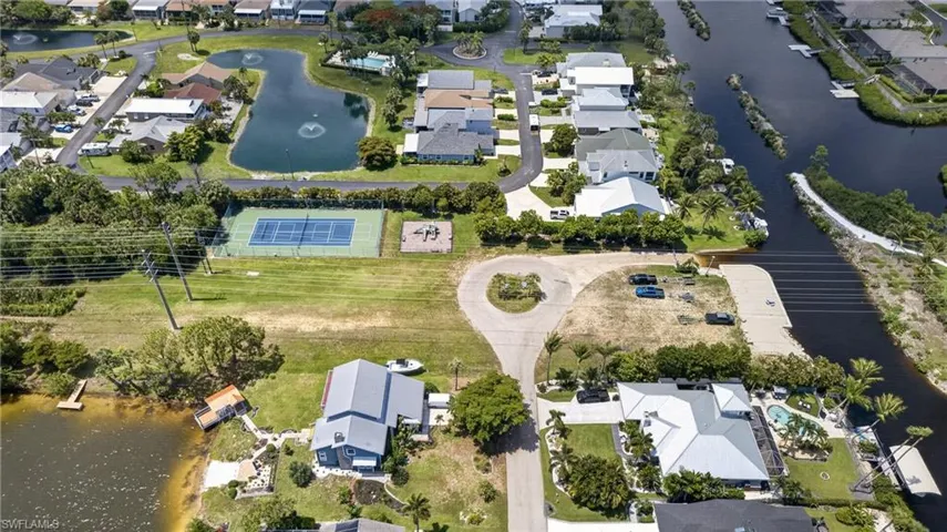 6055 Macbeth Ln, Fort Myers, Florida 33908