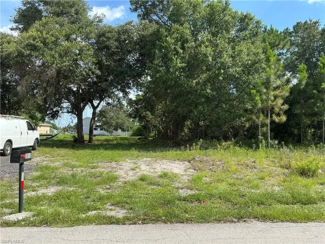 3013 45th St Sw, Lehigh Acres, Florida 33976
