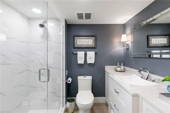 Second large bathroom