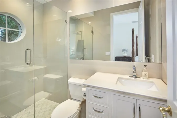 Cabana bathroom.