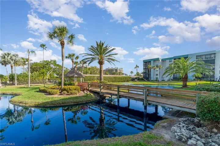 Centerpiece pond with gazebo