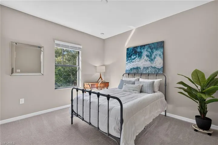 Guest bedroom #1