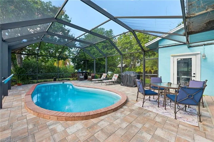27218 Barefoot Ln, Bonita Springs, Florida 34135