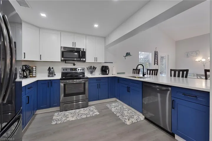 27218 Barefoot Ln, Bonita Springs, Florida 34135