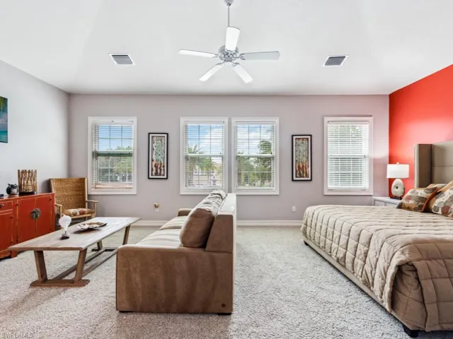 6031 Trophy DR # 204, NAPLES FL 34110