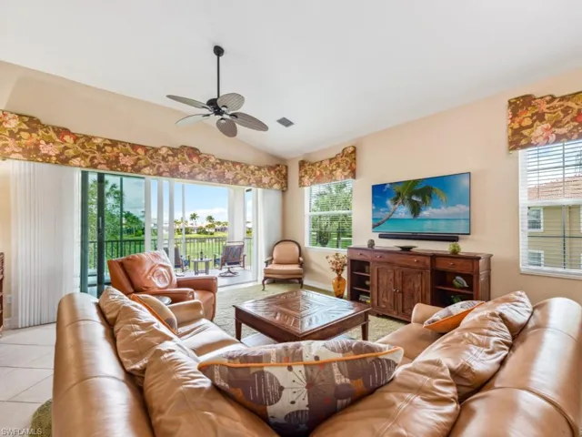 6031 Trophy DR # 204, NAPLES FL 34110