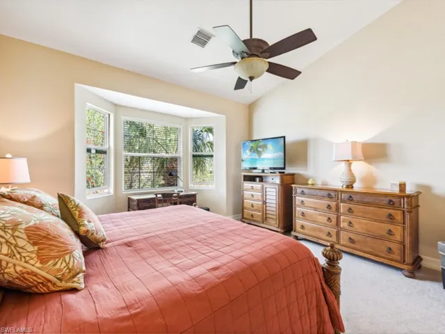 6031 Trophy DR # 204, NAPLES FL 34110