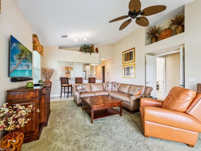 6031 Trophy DR # 204, NAPLES FL 34110