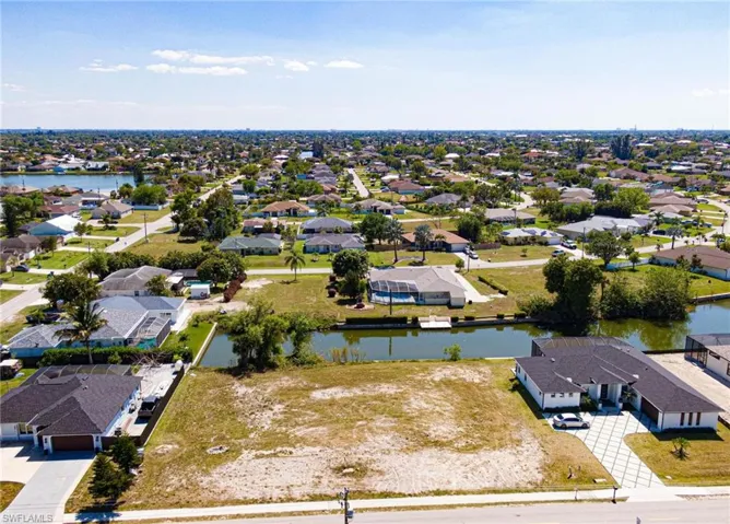 Front view of Canal lot (half that is left of center) looking south.