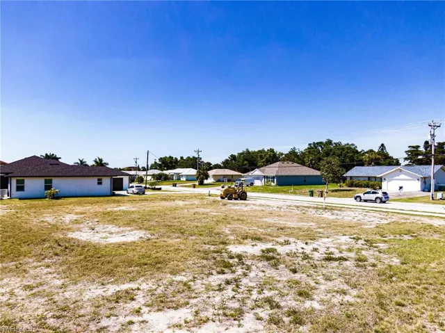 Ground level view from the SE rear corner.