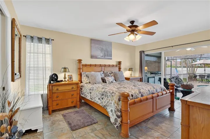 412 SE 13th  AVE, Cape Coral, FL 33990