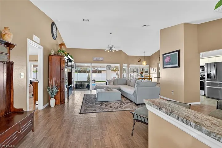 412 SE 13th  AVE, Cape Coral, FL 33990