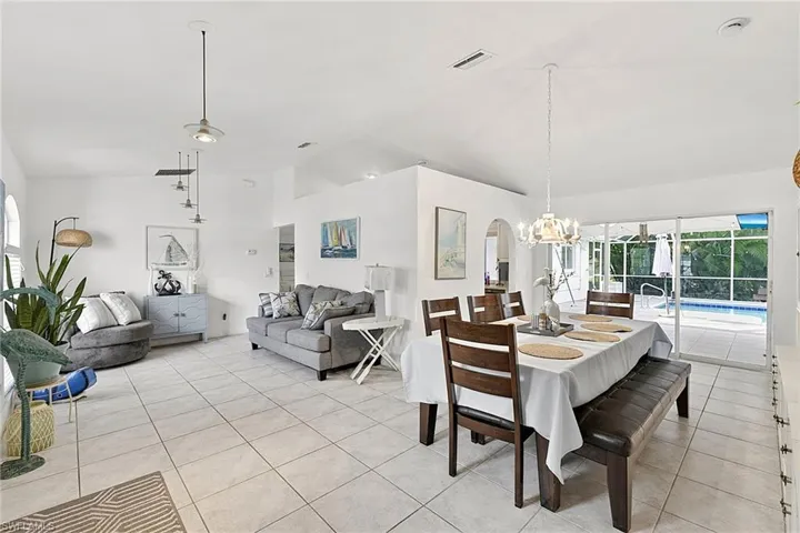 601 Se 19th St, Cape Coral, Florida 33990