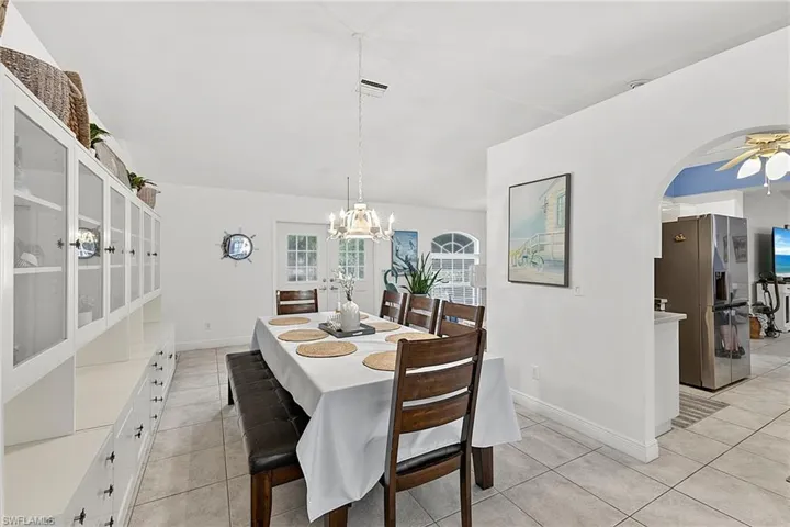 601 Se 19th St, Cape Coral, Florida 33990