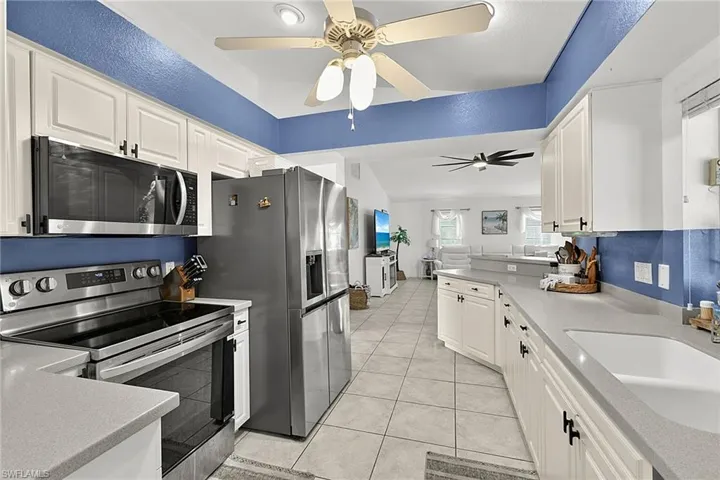 601 Se 19th St, Cape Coral, Florida 33990