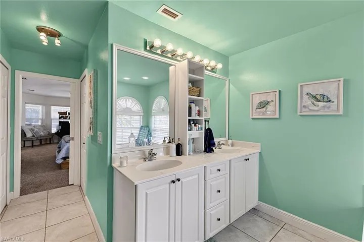 601 Se 19th St, Cape Coral, Florida 33990