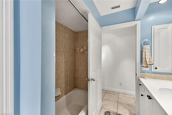 601 Se 19th St, Cape Coral, Florida 33990