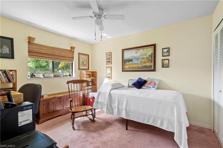 602  Gleason  PKWY, Cape Coral, FL 33914