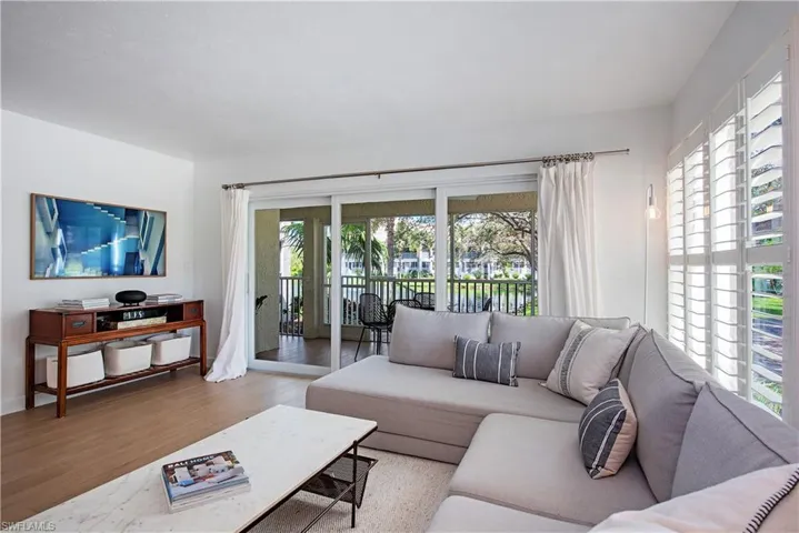 6351  Pelican Bay  BLVD, Naples, FL 34108