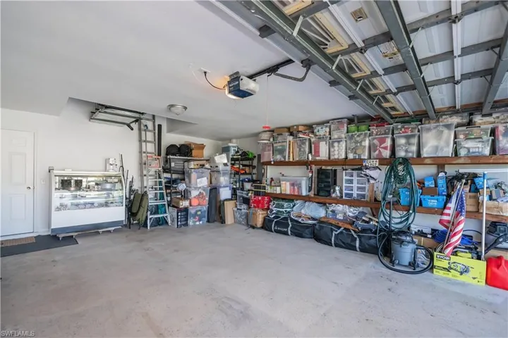 909 SW 6th  CT, Cape Coral, FL 33991