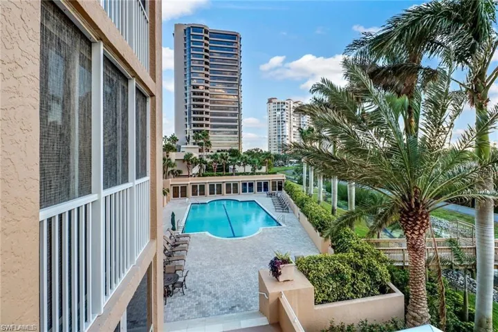 6849  Grenadier  BLVD, Naples, FL 34108