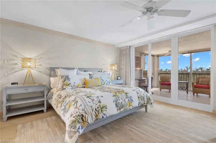 6849  Grenadier  BLVD, Naples, FL 34108