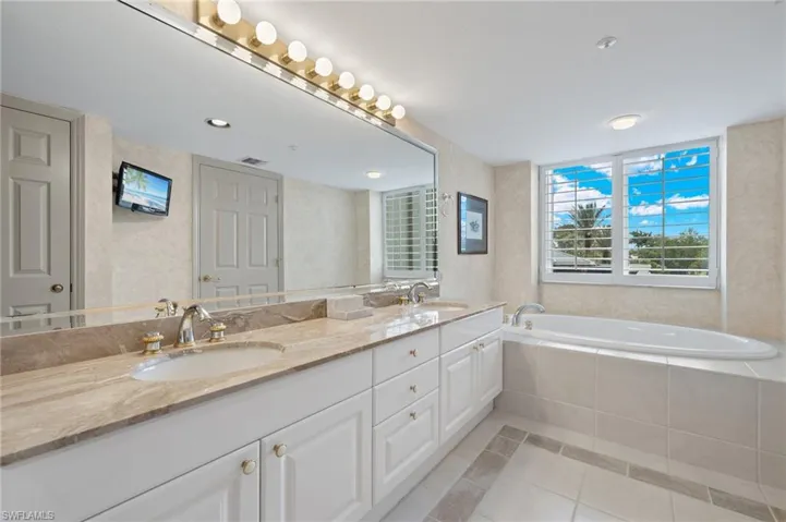 6849  Grenadier  BLVD, Naples, FL 34108