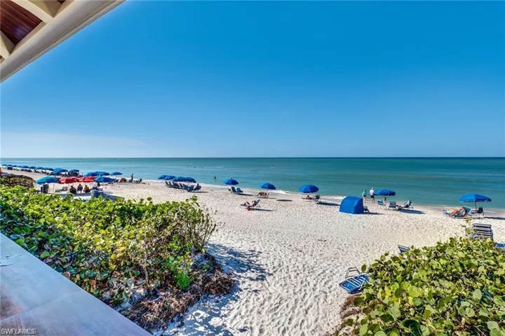 6849  Grenadier  BLVD, Naples, FL 34108