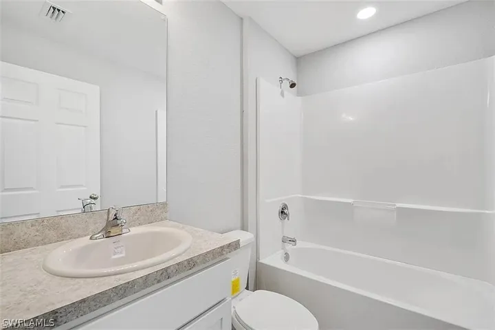 2809 Nw 21st Ave, Cape Coral, Florida 33993