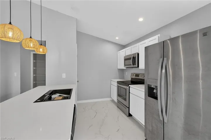 2809 Nw 21st Ave, Cape Coral, Florida 33993