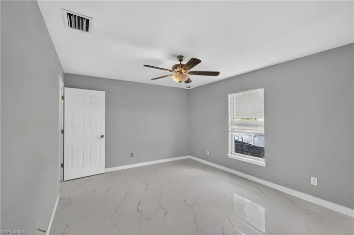 2809 Nw 21st Ave, Cape Coral, Florida 33993