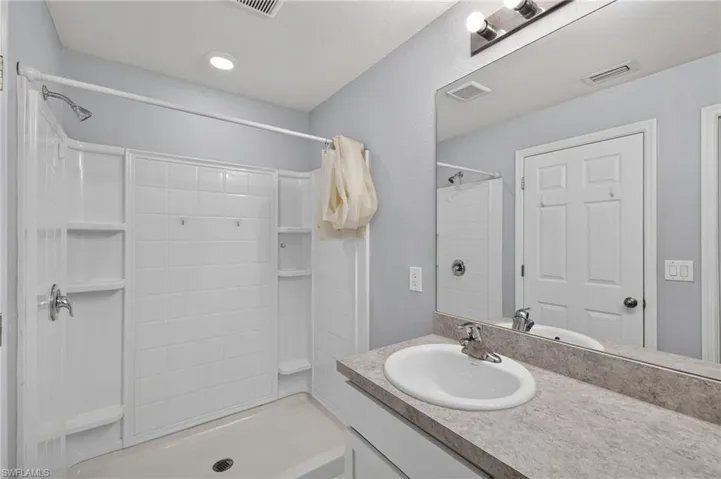 2809 Nw 21st Ave, Cape Coral, Florida 33993