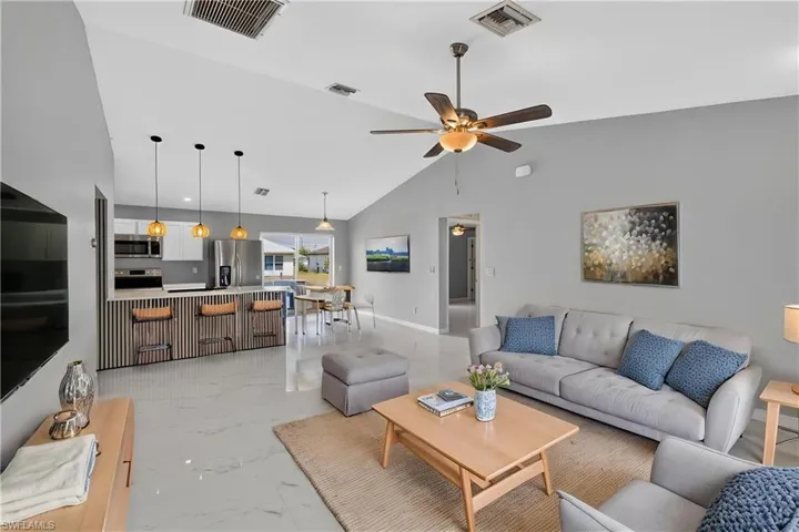 2809 Nw 21st Ave, Cape Coral, Florida 33993