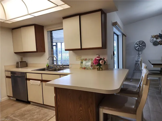1822 Se 11th Ter, Cape Coral, Florida 33990