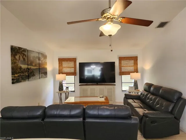 1822 Se 11th Ter, Cape Coral, Florida 33990