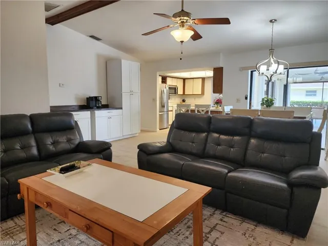 1822 Se 11th Ter, Cape Coral, Florida 33990