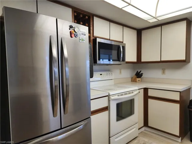 1822 Se 11th Ter, Cape Coral, Florida 33990