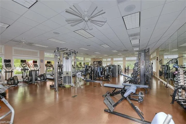 10018 Oakhurst Way, Fort Myers, Florida 33913